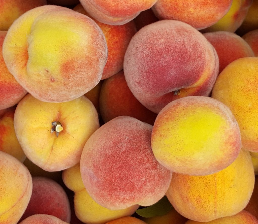 organic peaches